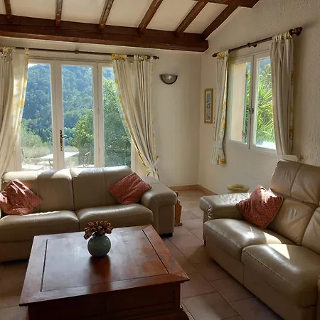 Medievale: Secluded Retreat With Private Pool Holiday home Claviers